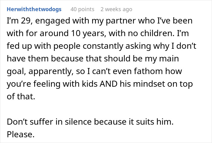 Text post from a user expressing frustration about societal pressure and a husband&rsquo;s mindset affecting a hurt working mom.