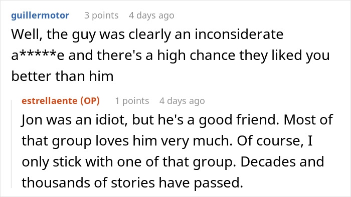 Reddit conversation discussing a guy whose boxers bothered guests, leading to an awkward social situation.