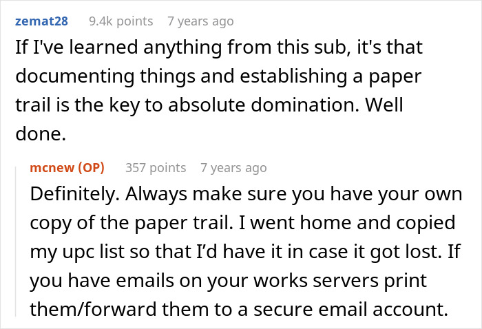 Reddit comments discussing how an employee caught a pet store manager defrauding $3500 using observations and a paper trail.