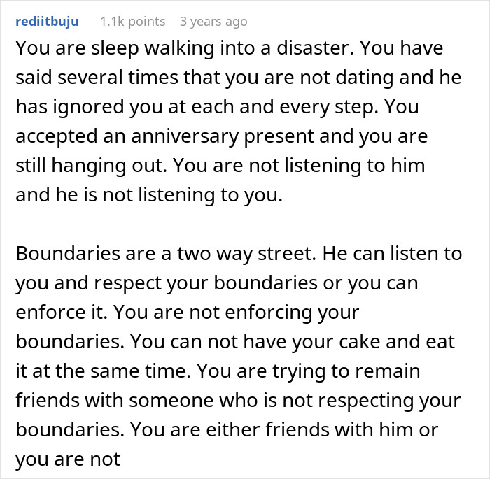 Reddit advice on boundaries and dating issues after receiving an anniversary gift from someone not respecting limits.