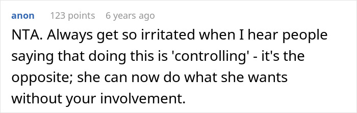 Screenshot of an online comment discussing a woman planning a solo trip and the partner’s reaction before she leaves. Screenshot of an online comment discussing a woman planning a solo trip and the partner’s reaction before she leaves.
