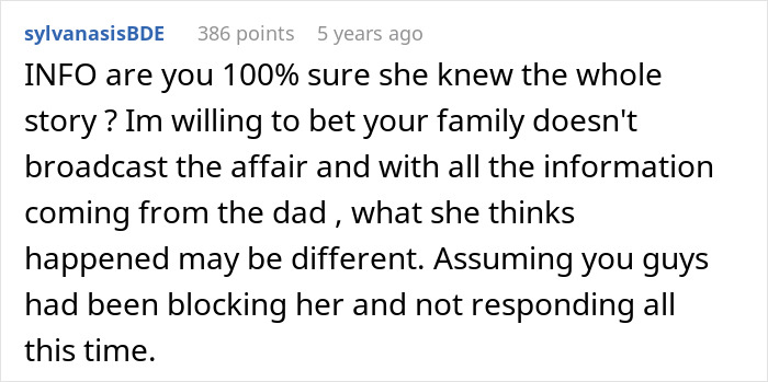 Alt text: Online comment discussing family drama and airing dirty laundry involving a stalker half-sister and a woman confronting the issue. Alt text: Online comment discussing family drama and airing dirty laundry involving a stalker half-sister and a woman confronting the issue.
