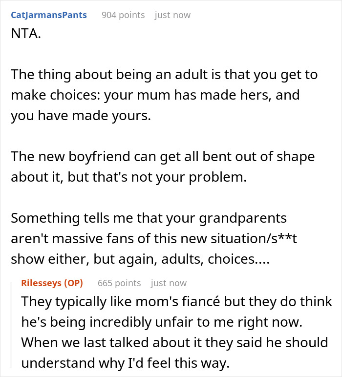 Text conversation showing a son refusing to look after mom’s fiancé’s disabled daughter, sparking family conflict. Text conversation showing a son refusing to look after mom’s fiancé’s disabled daughter, sparking family conflict.