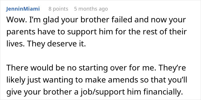 Screenshot of a comment discussing a mom who purposefully hid college acceptance letters from her least favorite kid.