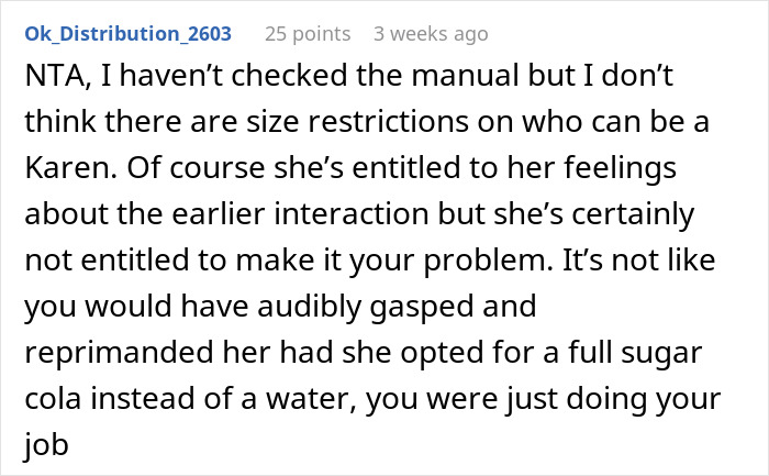 Screenshot of a Reddit comment discussing whether a flight attendant should offer an overweight woman a seatbelt extender. Screenshot of a Reddit comment discussing whether a flight attendant should offer an overweight woman a seatbelt extender.