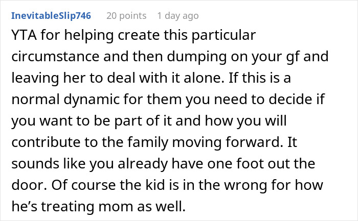 Reddit comment criticizing a man walking out during his girlfriend&rsquo;s son&rsquo;s mountain biking meltdown early morning.