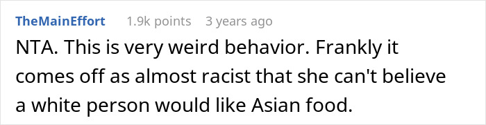 Screenshot of a Reddit comment discussing unusual behavior related to ordering fried pork intestine in an Asian food context.