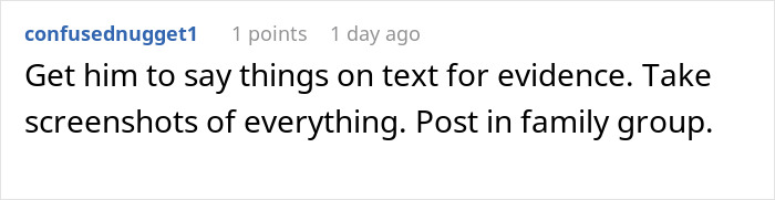 Screenshot of a Reddit comment advising to collect text messages as evidence in a relationship backup situation. Screenshot of a Reddit comment advising to collect text messages as evidence in a relationship backup situation.