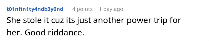 Comment text on a social media post discussing a woman ending a 15-year friendship after a purse incident.