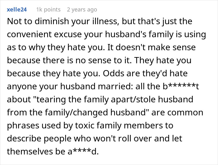 Text comment discussing family hostility dynamics and toxic behavior involving husband's relatives and marriage conflicts.