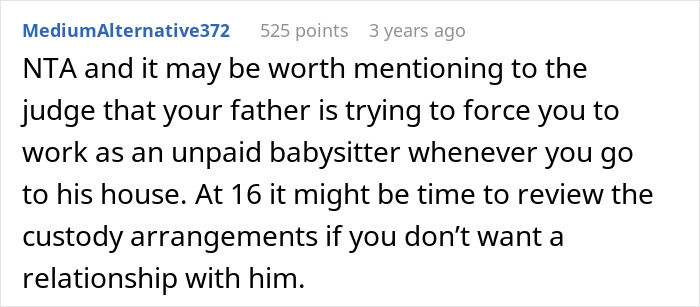 Comment discussing refusing babysit stepsiblings and suggesting reviewing custody arrangements due to unpaid babysitting pressure.
