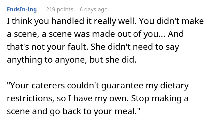 Screenshot of a forum comment discussing drama over a friend bringing her own food due to dietary restrictions at a wedding.