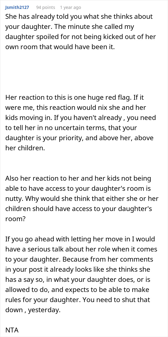 Comment explaining a man defends his daughter&rsquo;s room from fianc&eacute;e, prioritizing his daughter over their future together.