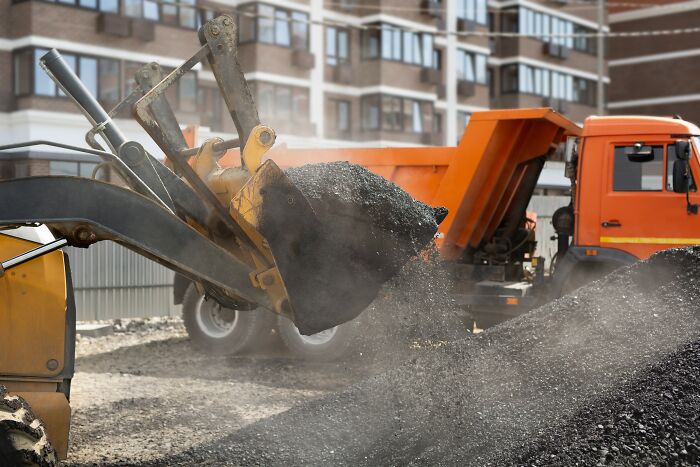 "Hot Molten Asphalt": 44 Of The Most Unbelievable Deaths That Actually Happened