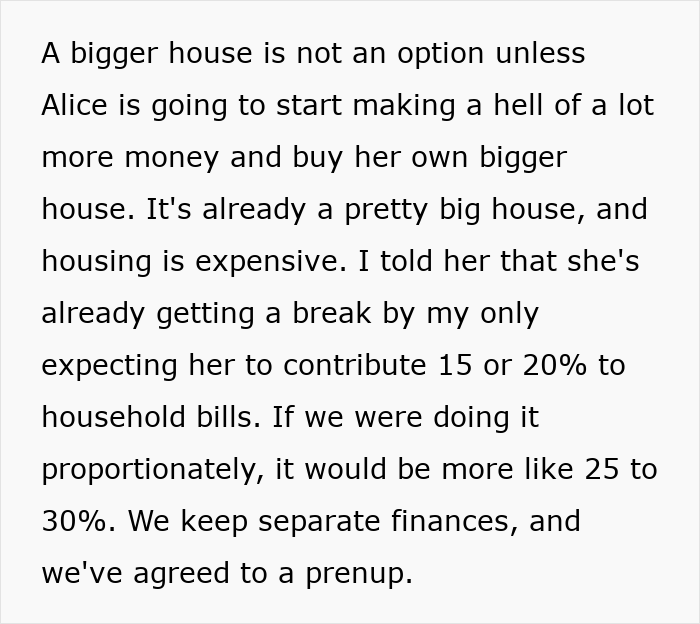 Man defending his daughter&rsquo;s room from fianc&eacute;e, prioritizing her over their shared future in a family housing discussion.