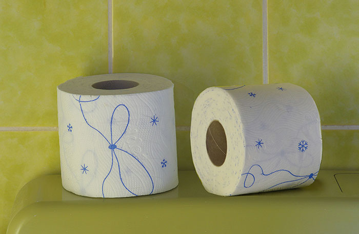 “3rd Date She Soiled Her Pants”: 47 Times People Couldn’t Believe How Gross Their Partners Were Being