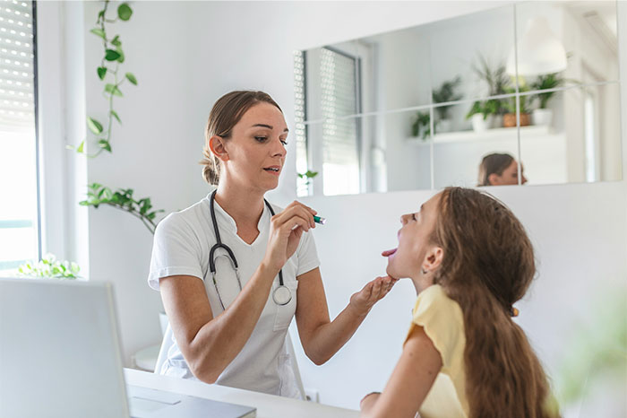 49 Stories From Medical Professionals Who Caught Patients Faking It