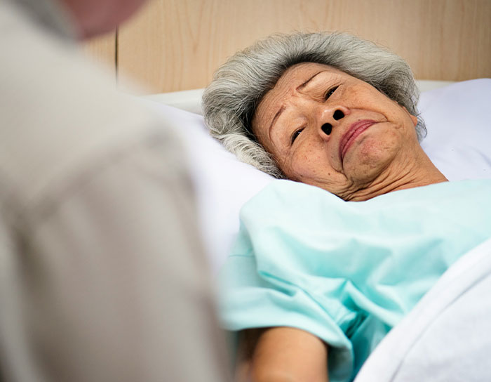 ER Nurses Share Wild “One More Minute And I’d Be Dead” Stories From The Hospital