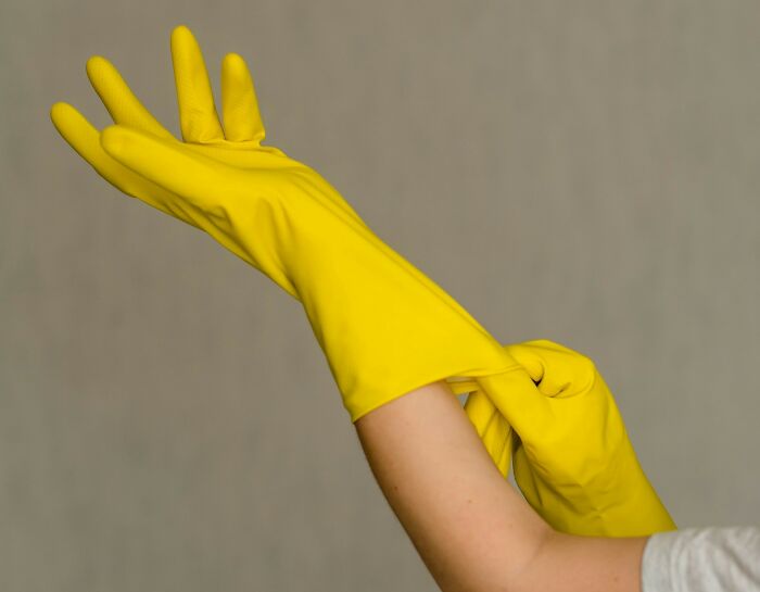 42 Guests Who Saw The Most Chaotic Items On Wedding Registries