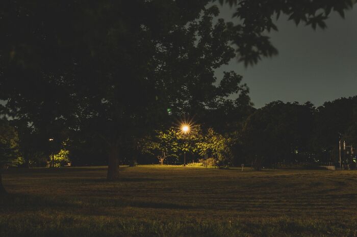 42 Creepy Moments People Can’t Forget That Keep Coming Back To Them