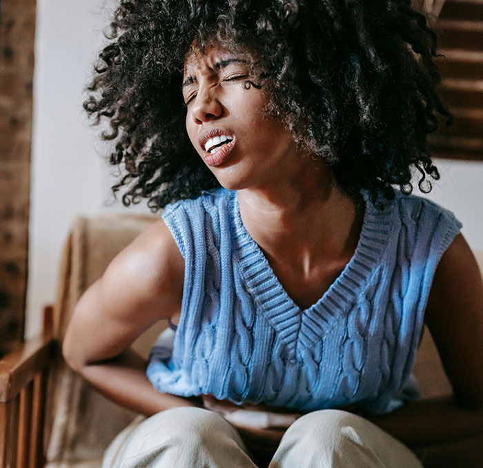  "I Destroyed Her Family Vacation": GF Rushed To The ER Thanks To Her BF's Mom's Contaminated Cake 