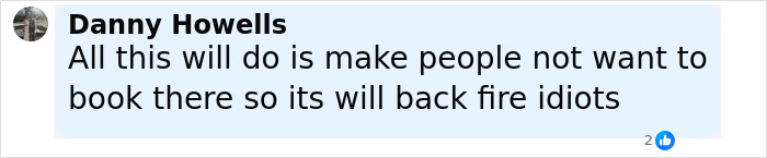 Comment from Danny Howells expressing concern that charging for selfies at the invisible house may deter bookings.