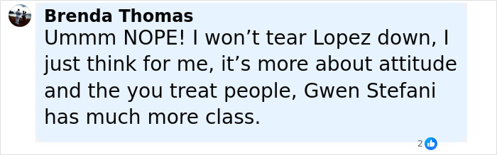 Fan comment comparing Jennifer Lopez and Gwen Stefani, discussing attitude and class in an online social media post.