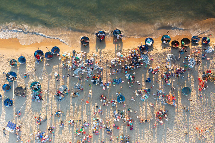Tam Tien Beach Market