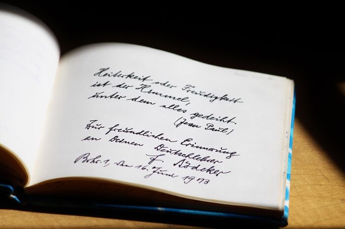 “I Laughed So Hard I Think I Peed A Little”: 42 Hilariously Petty Reasons People Got Dumped - 37