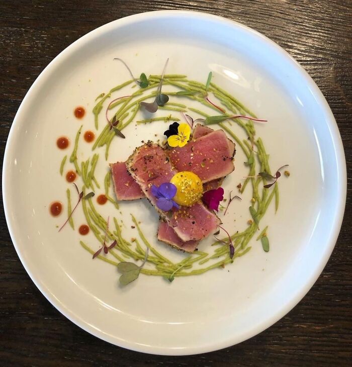 “Everybody Thinks You Got A Michelin Star”: 47 Fancy Cooking Techniques That Are Shockingly Easy