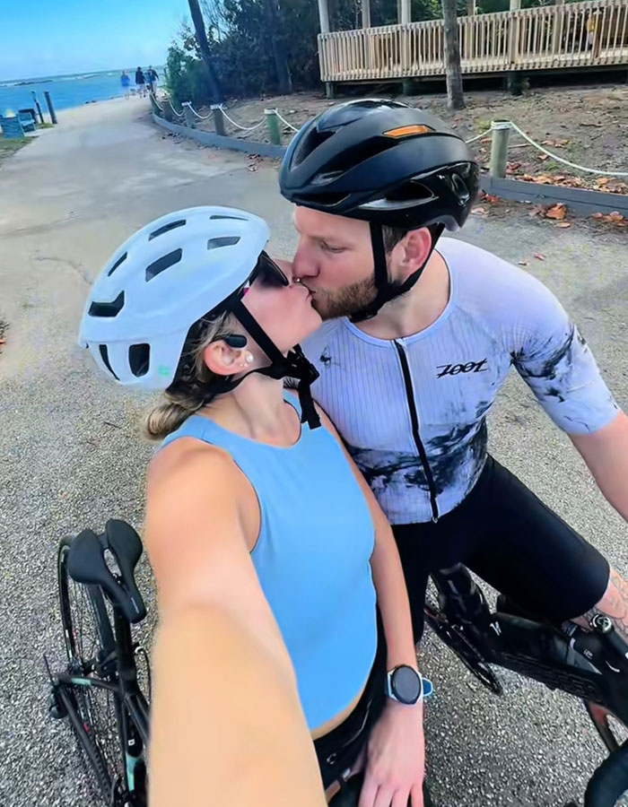 "Dude Hates Her": Outrage As Man Sabotages Girlfriend&rsquo;s Marathon By Eating All Her Snacks
