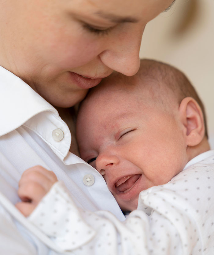 &ldquo;You Ignored My Warning&rdquo;: Mom Refuses To Pay For Friend&rsquo;s Gucci Sunglasses And iPhone