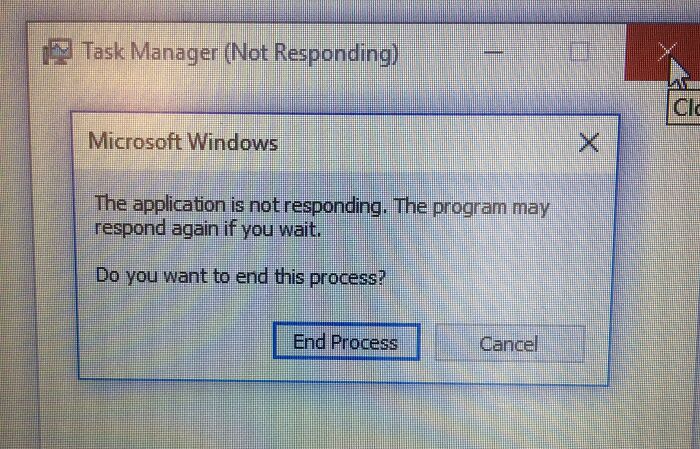Screenshot of Microsoft Windows Task Manager showing a not responding error with options to end process or cancel.
