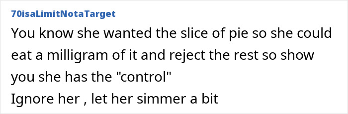 Comment showing a diet-obsessed mom food-shaming her daughter for wanting to eat a slice of pie.