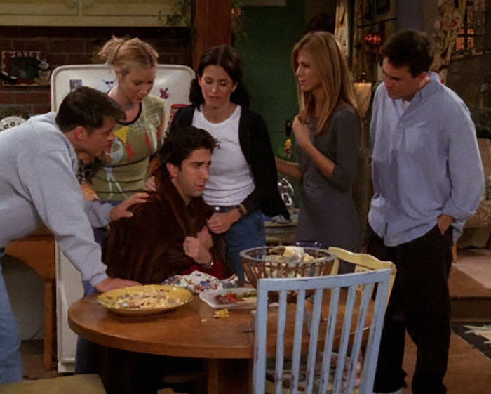 &ldquo;I Guess She Didn&rsquo;t Watch The Office&rdquo;: Zo&euml; Kravitz Explains Why &lsquo;Friends&rsquo; Belongs In The Past