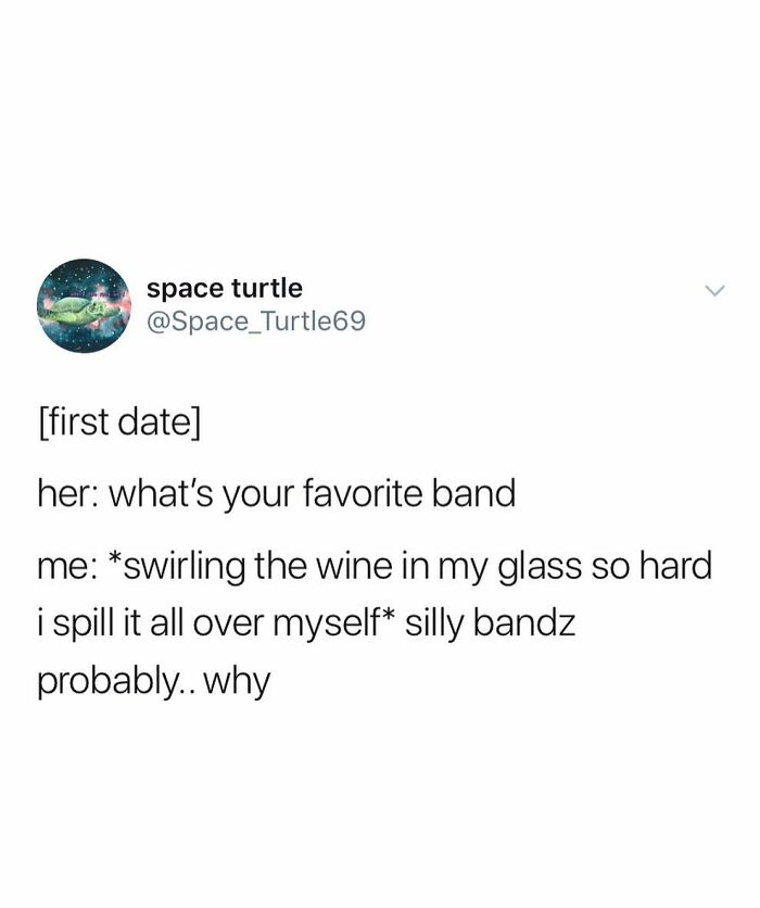 Tweet by space turtle humorously describing a chaotic first date moment, showcasing chaotic tweets and unique humor style.