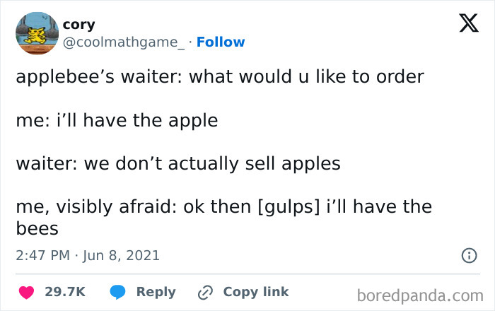 Tweet showcasing chaotic humor with a playful twist on ordering at Applebee’s, highlighting unique comedic style.