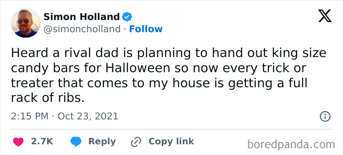 Funny Twitter meme from Thunder Dungeon about Halloween treats with a dad handing out ribs instead of candy bars.