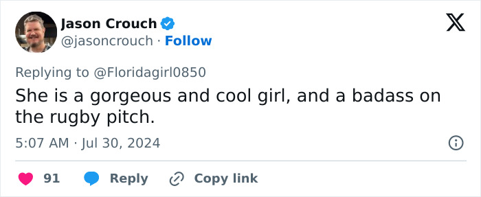 Tweet from Jason Crouch praising an Olympic athlete considered overweight for her skill and toughness on the rugby pitch.