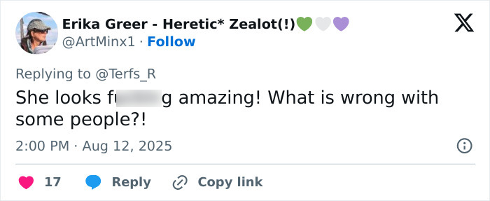Tweet from Erika Greer praising Nelly Furtado amid discussions of quitting music due to online body-shaming controversy.