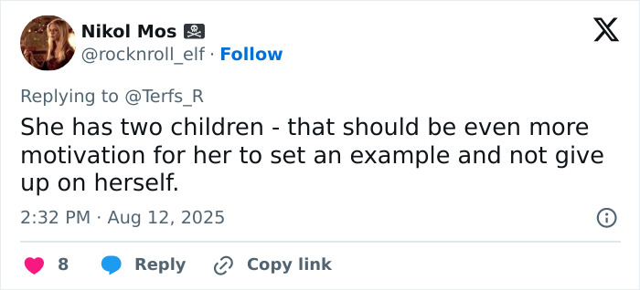 Screenshot of a tweet about Nelly Furtado quitting music amid vicious body-shaming online.