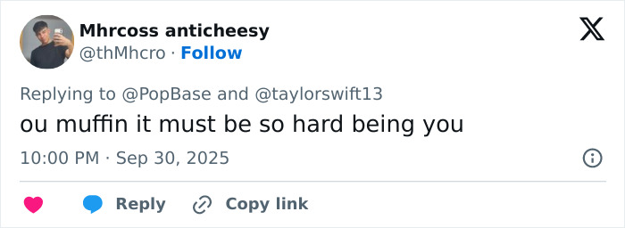 Tweet from user expressing frustration, referencing Taylor Swift and backlash over leaked showgirl lyrics in informal tone. Tweet from user expressing frustration, referencing Taylor Swift and backlash over leaked showgirl lyrics in informal tone.