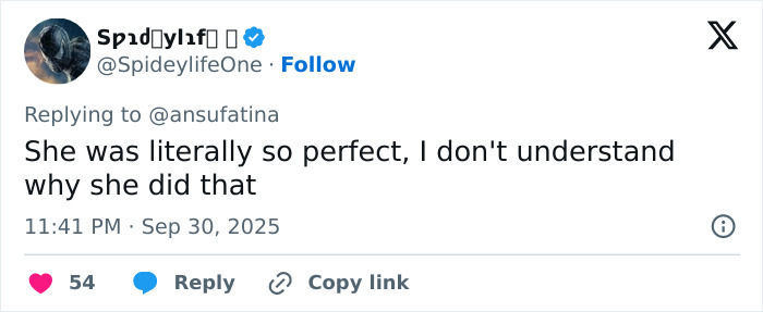 Tweet expressing confusion over Emma Stone&rsquo;s Louis Vuitton photos sparking plastic surgery speculation and public reaction.