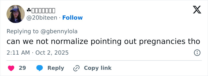 Screenshot of a tweet discussing pregnancy rumors about Zendaya following a viral photo with Lisa.