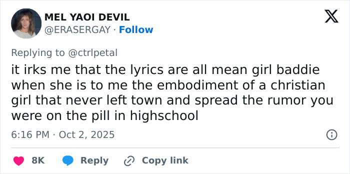 Tweet expressing disappointment with Taylor Swift&rsquo;s new album, highlighting fans&rsquo; unmet expectations and critical lyrics reaction.