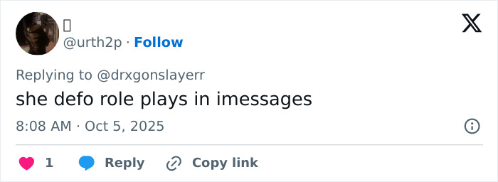 Twitter user replying about role playing in iMessages, related to Taylor Swift cringe Graham Norton appearance fans discussion