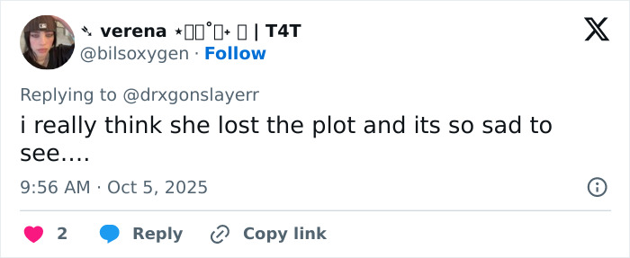 Screenshot of a social media comment critiquing Taylor Swift's cringe appearance on the Graham Norton show discussed by fans.