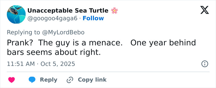 Screenshot of a tweet criticizing an influencer's fake syringe attack pranks and supporting a one-year jail sentence.