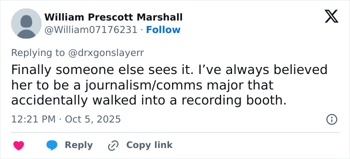 Screenshot of a Twitter reply discussing Taylor Swift's cringe Graham Norton appearance being picked apart by fans.