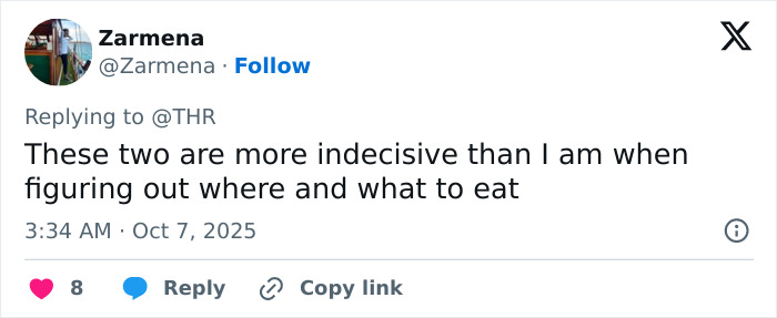 Tweet by Zarmena expressing indecision, reflecting rage and confusion from fans after Jennifer Lopez and Ben Affleck cozy up on the red carpet.